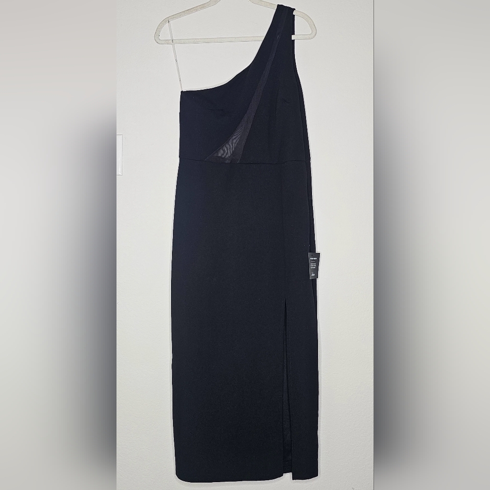 NWT - LULUS Modern Attraction Black One-Shoulder Bodycon Midi Dress - Size L